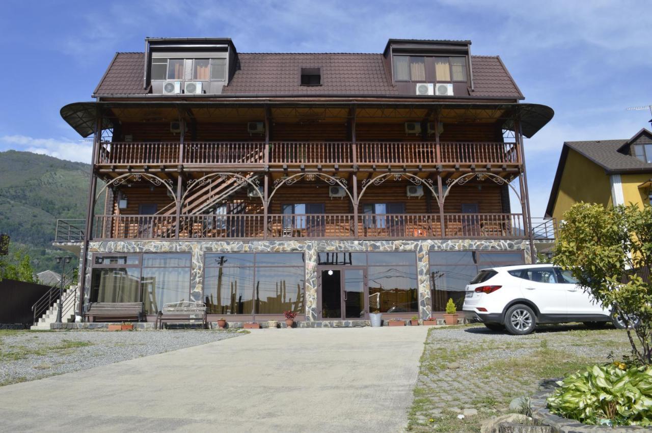 Абхазская Усадьба Hotel Gagra Exterior foto